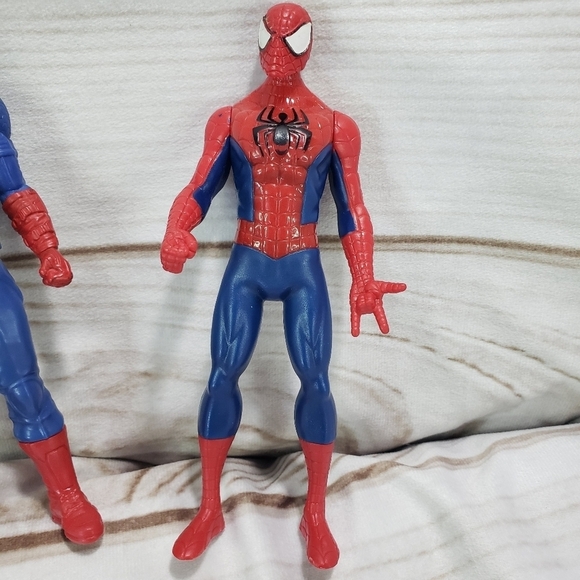 Hasbro Marvel Spiderman & Captain America Posable Action Figures 6 Inch 2015 - Picture 3 of 10